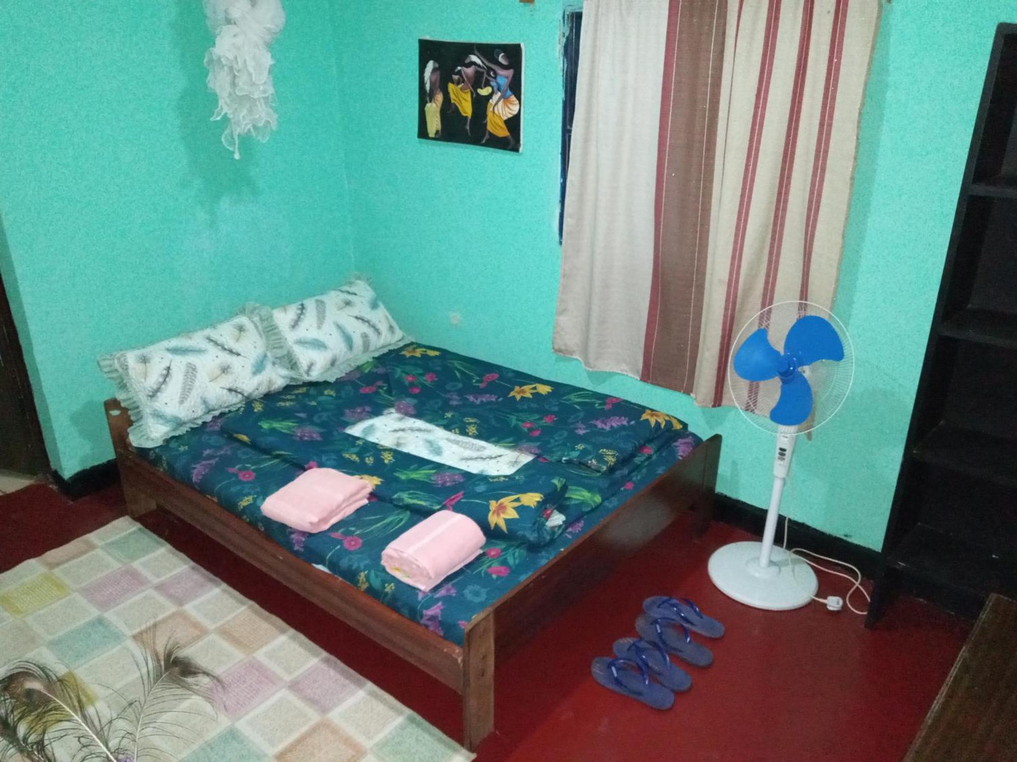 Colours Club And Spa Кигали Екстериор снимка